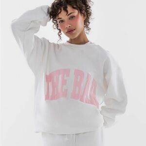 THE BAR VARSITY SWEATSHIRT WHITE/PINK